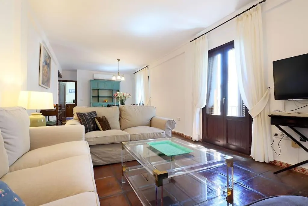 Casa Con Encanto En La Juderia De Cordoba